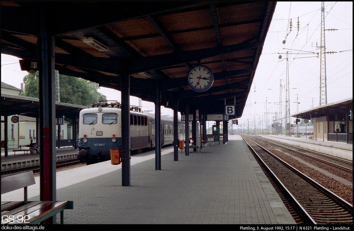 Strecken und Bahnhöfe